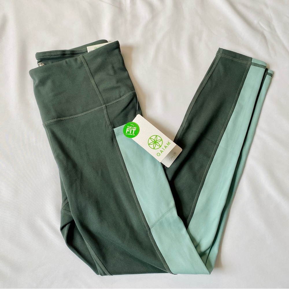 NWT Gaiam Small Exercise Workout Leggings